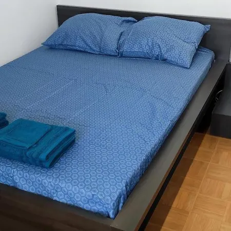 Cozy Flat - Paris La Defense 博藏斯