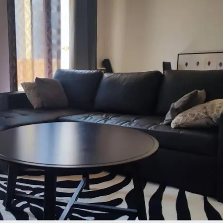 Cozy Flat - Paris La Defense 博藏斯